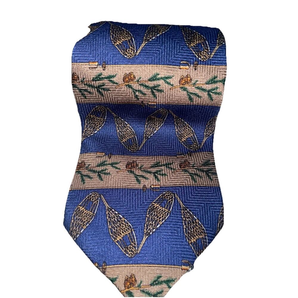 Field & Stream Men’s Neck Tie With Snow Shoes And Pines 100% Silk